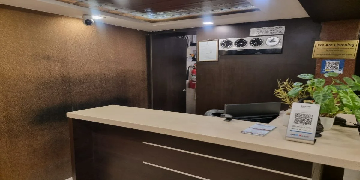 comfortable-hotel-reception-area-for-travellers-seeking-the-best-places-to-stay-in-mysore
